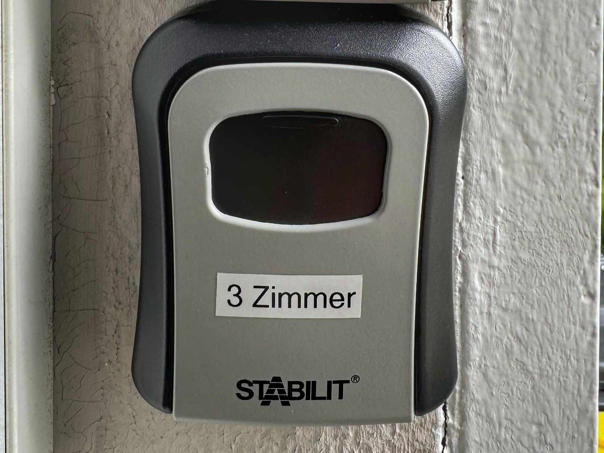 3 Zimmer Apartment Mit Balkon Wuppertal Bagian luar foto